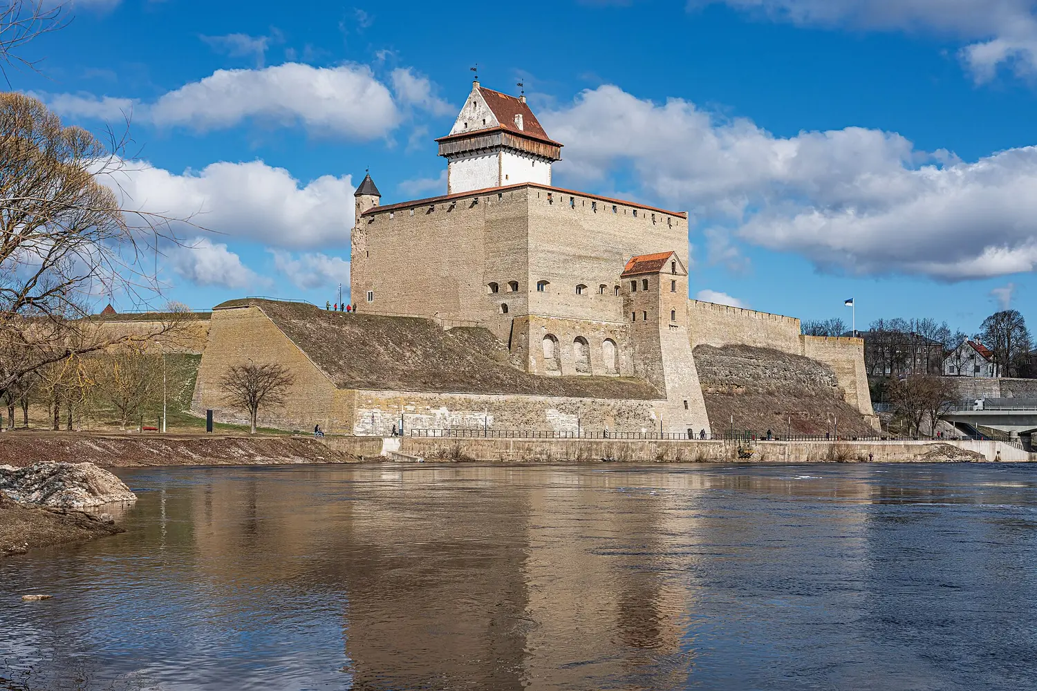Drone licence in Narva